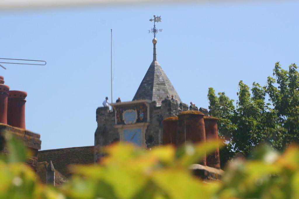 Whitehouse Rye Bed & Breakfast Dış mekan fotoğraf The church in Saint-André-de-Lidon